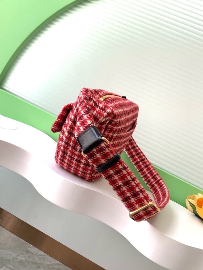 Ch**el waist chest packs